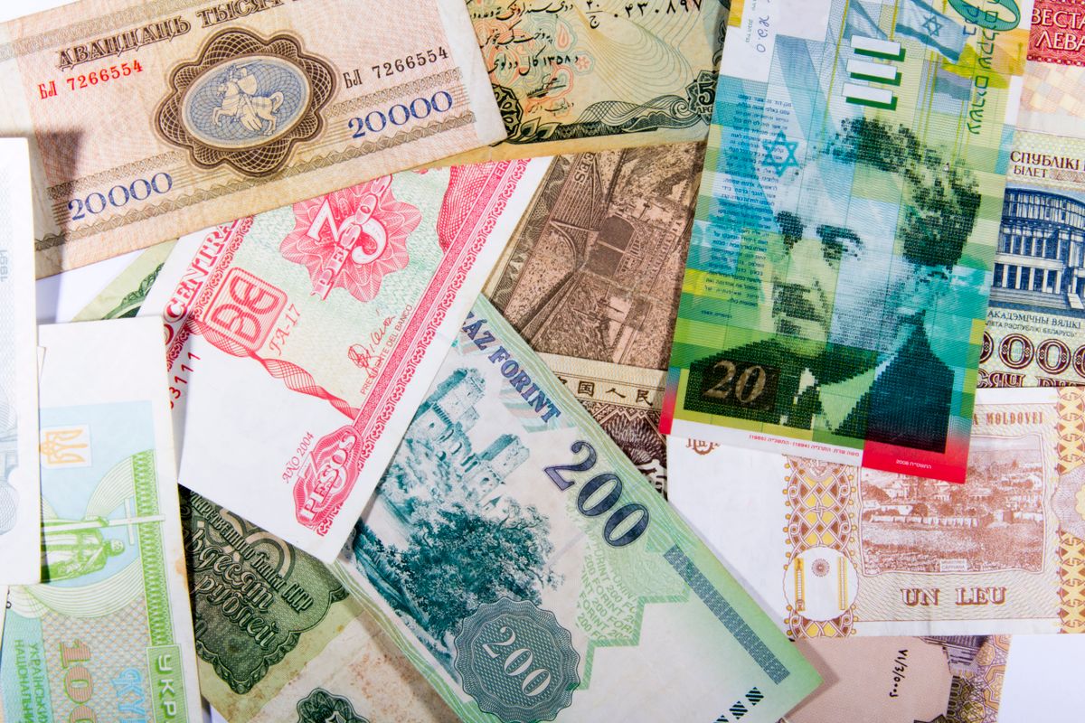 SaaS Multi-Currency Support in PostgreSQL