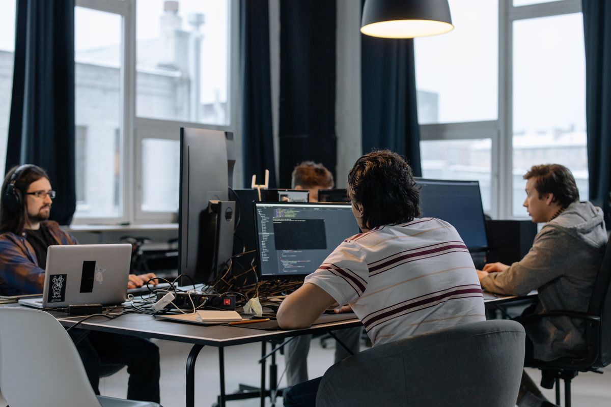 Engineering team choosing a multi-tenant database approach for a SaaS build