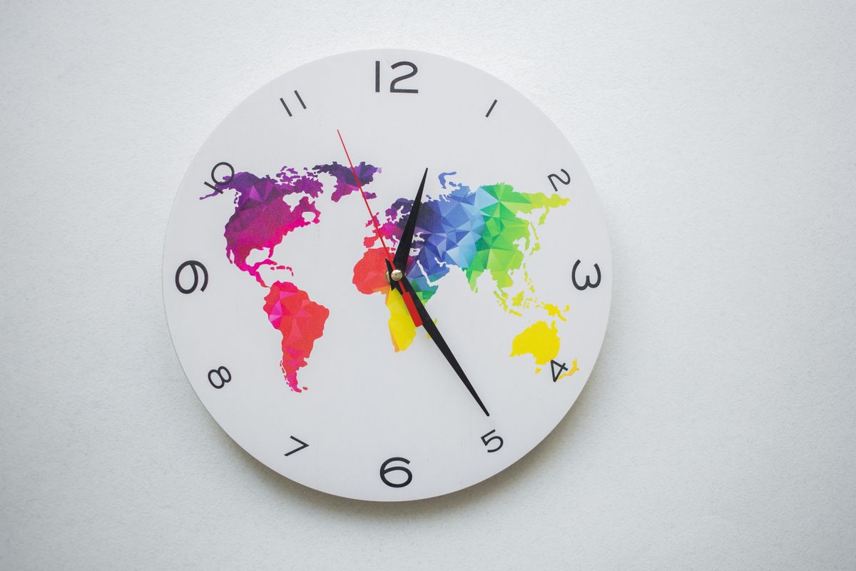 SaaS Timezone Handling: Storage, Display, Scheduling