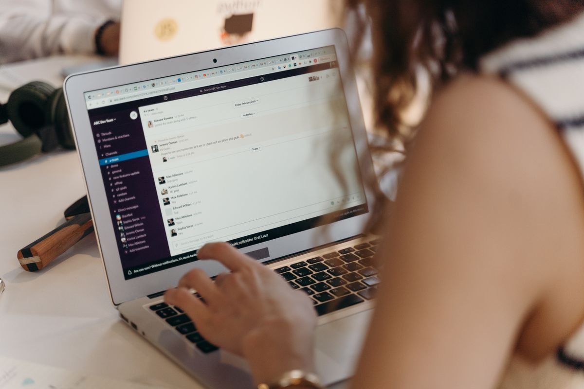 SaaS Slack Integration: OAuth, Notifications & Commands